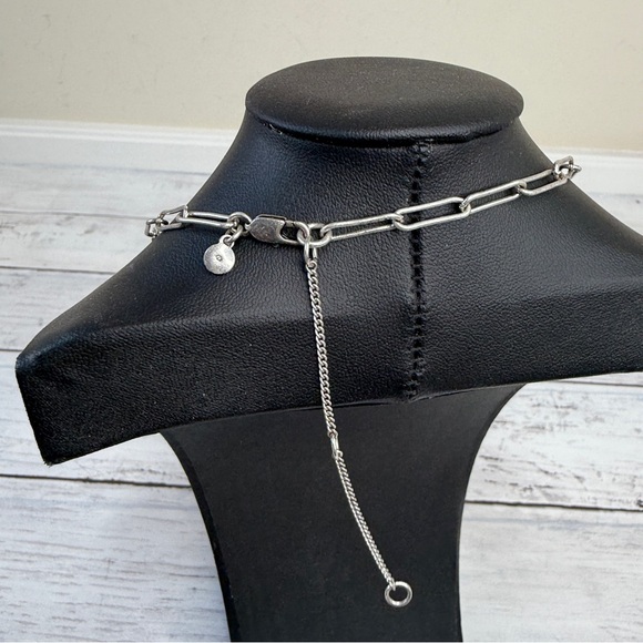 Madewell Elegant Silver Chain Necklace - Picture 3 of 4